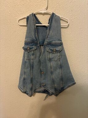 American Eagle Outfitters Light Blue Denim Vest